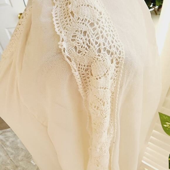 ALICE & OLIVIA CREAM LACE BUTTON DOWN SIZE MED - Picture 5 of 7